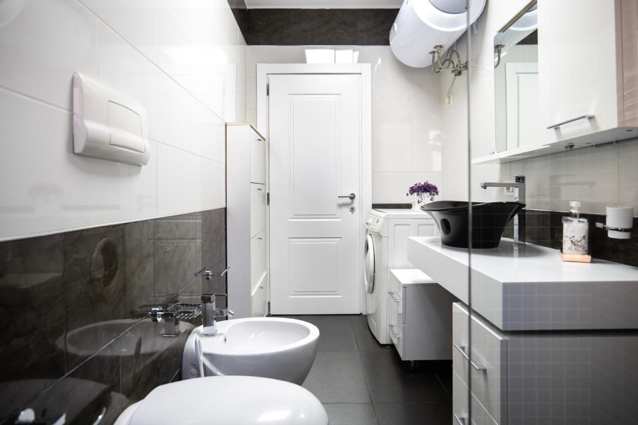 Enxhi'S Apartment Tiranë Ngoại thất bức ảnh