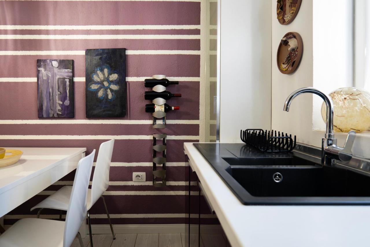 Enxhi'S Apartment Tiranë Ngoại thất bức ảnh