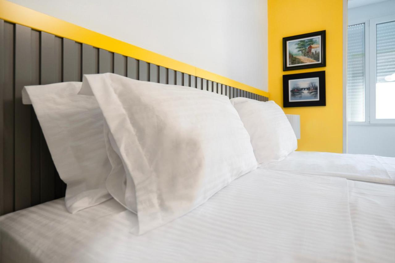 Enxhi'S Apartment Tiranë Ngoại thất bức ảnh