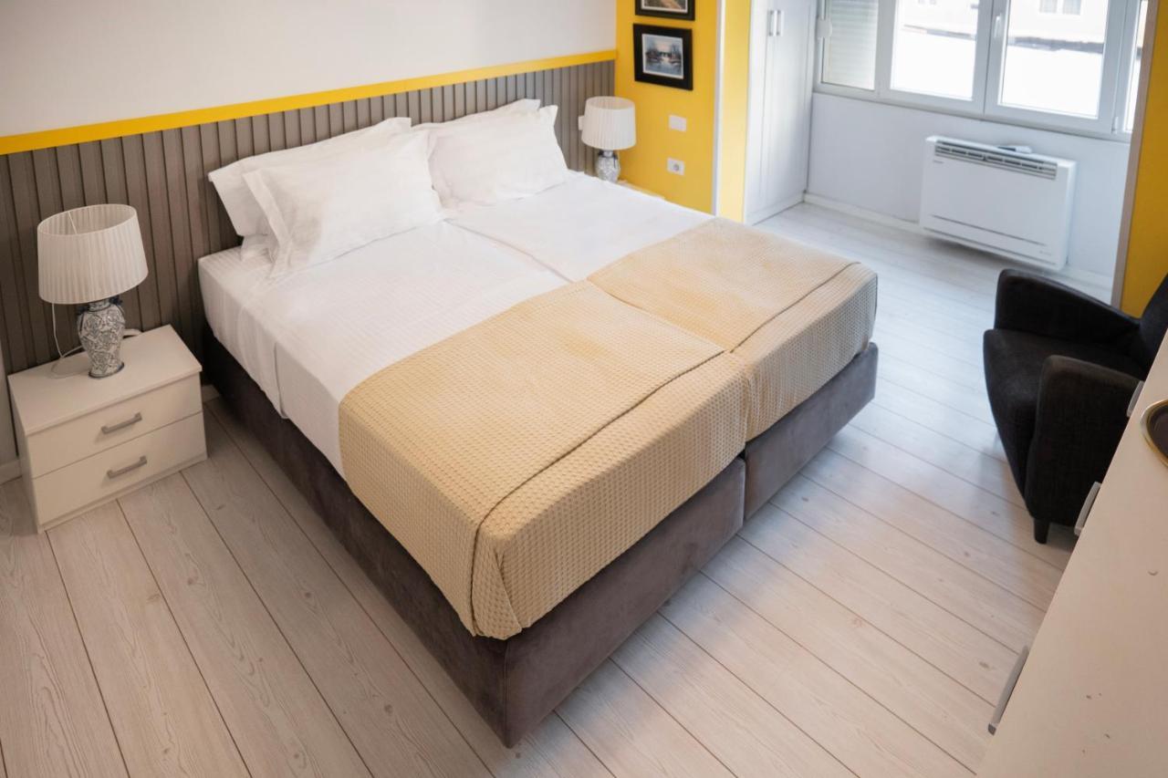 Enxhi'S Apartment Tiranë Ngoại thất bức ảnh