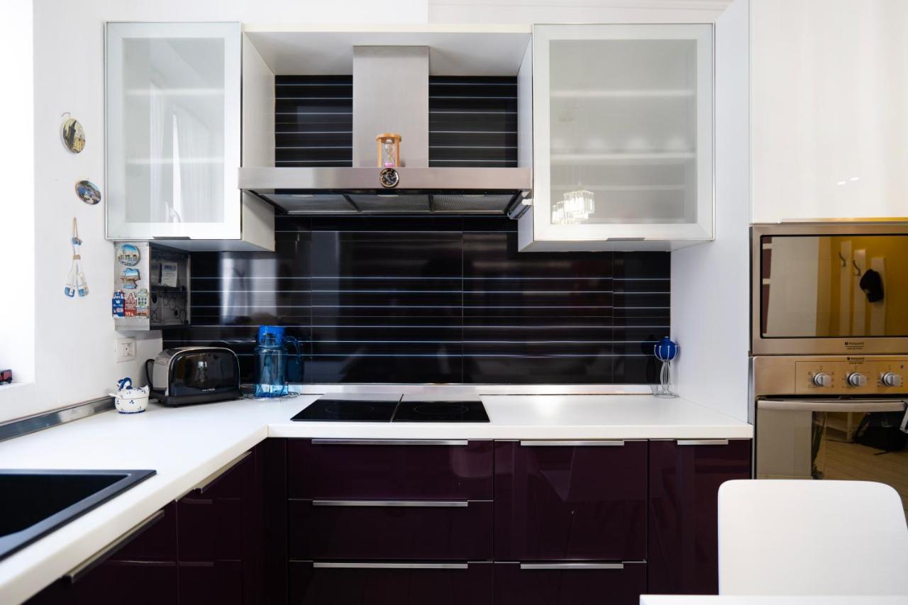 Enxhi'S Apartment Tiranë Ngoại thất bức ảnh
